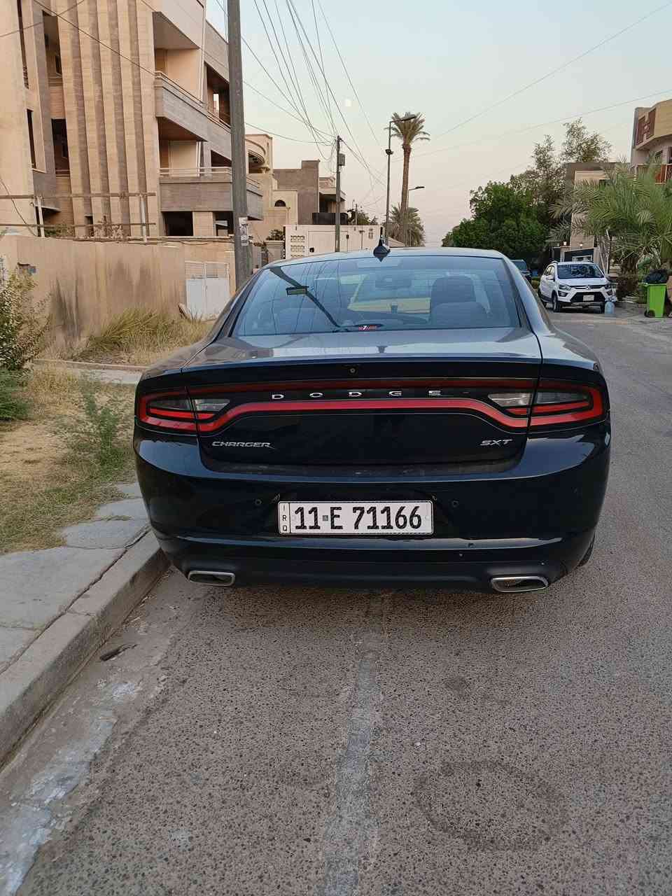 2018 SXT جارجر
جارجر 2018 امريكي حرة حادث خلفي بدون ايرباك بدون صبغ 
مواصفات SXT ماشية 190 الف كيلو
حساسات خلفية وكامرة خلفية
ويل 18
مكينة بحالة ممتازة دهن اكسادو من الوكيل حصرا
كير بحالة ممتازة مبدل الدهن مالته
كومبريسر تبريد جديد وراديتر جديد
منظومة المي ادامة مستمرة ومي اصلي فقط
تايرات صارلها كم شهر شديتها
صدر معمر جديد
السيارة كير مكينة كهربائيات تبريد كله بأدامة مستمرة
بيها شوية ملاحظات بالكشر شغلات بسيطة
السيارة مال جناي صارلها يمي 3 سنين بس شوية ما اهتم بالكماليات
السيارة حاليا في اربيل 
السعر 189 ورقة وبيها مجال
***********
