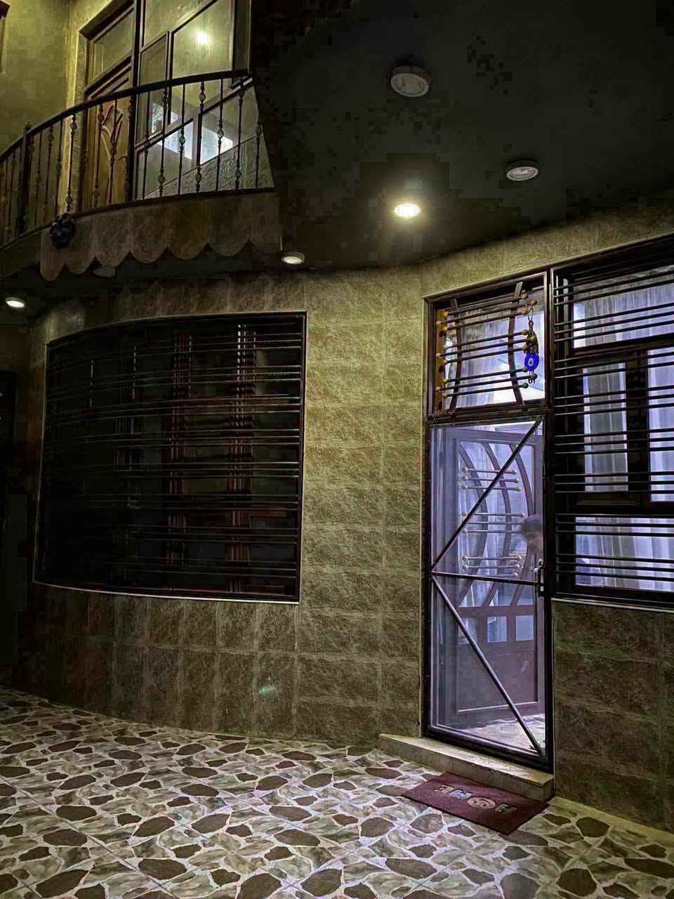‏‎‏دار للبيع في النجف الاشرف
حي الجامعه
مساحه الدار  ٢٠٠ م 
ي
شارع عام جامعه - وفاء
٨ غرف نوم ثلاثة طوابق نظيف جداً
السعر مناسب جداً 

‏‎  للاستفسار مراجعة مكتب العطاء للوساطه العقاريه في حي الجامعه شارع ابو حكمت مجاور باقر مول 
او الاتصال 
‏‎*********** (يتوفر واتساب)
