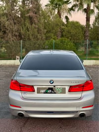 بي ام 530i • سبورت لاين • ماشيه ٨٣ الف ميل