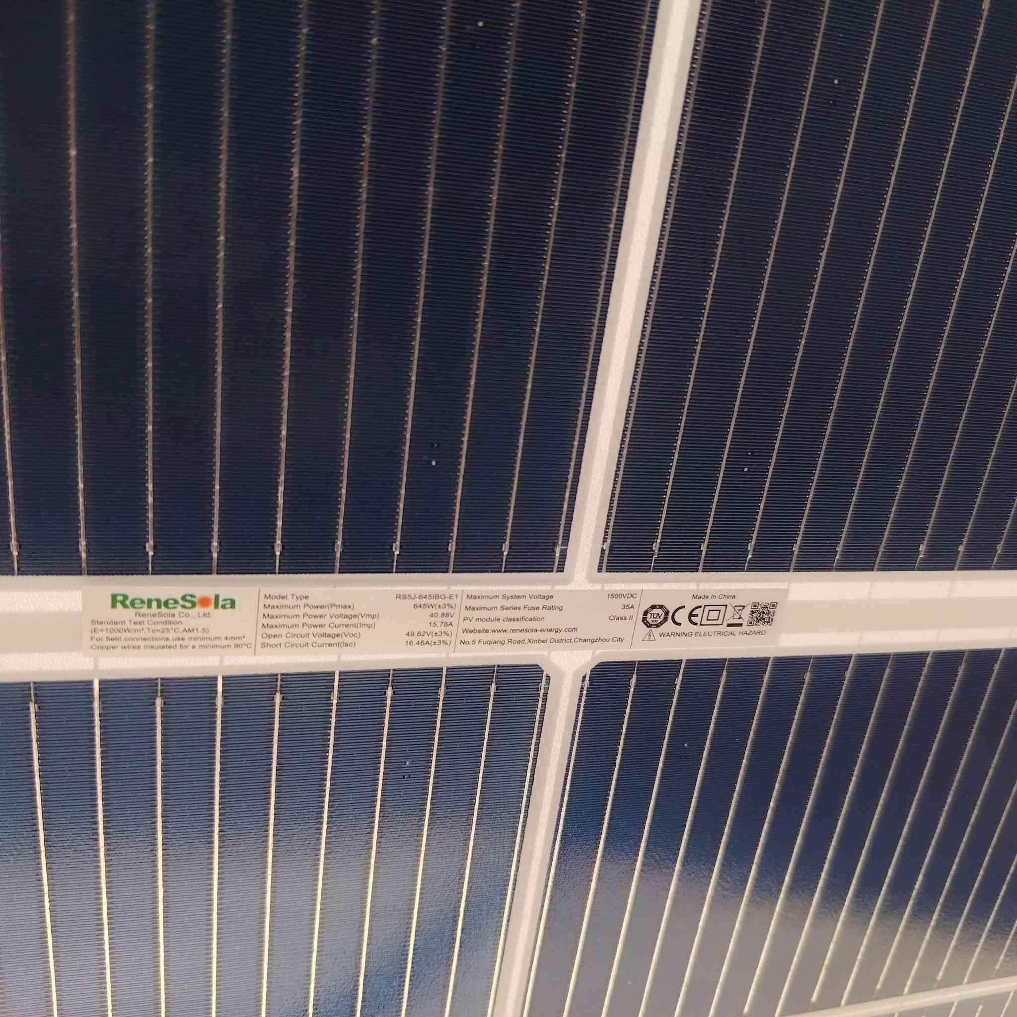 الواح طاقة شمسية 5 قطع
الواح. Renesola٥    645 واط 10x  . سعر القطعة ١١٠ فقط منصوبات.  ***********
