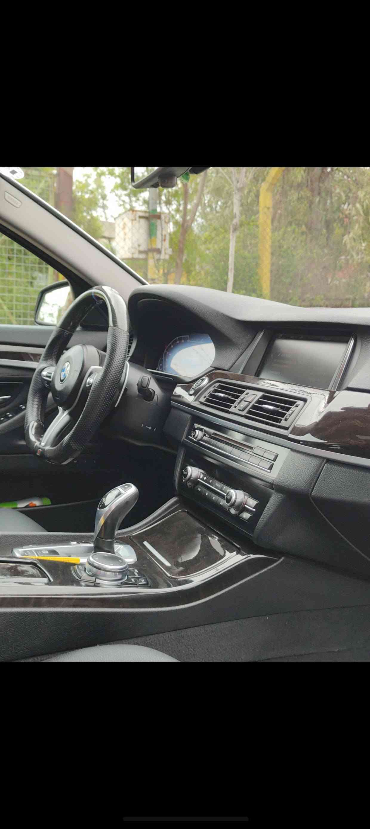 Bmw f10 528i 2016
*********** 
 کتابی جام ڕەش %80  ۲مانگە بۆی کراوە 
 لایتی ۲۰۲۰ گێچ ئەلکترۆنی
سوکانی m power
 ‌بەگ لایت ‌led
‌۳ مۆدی لێخوڕین 
شاشە گەورە 
سڵایت گەورە 
٤ جام auto
کوشن جلد 
کوشن هیتەر
کوشن کارەبا
تەبرید ساردو گەرم بە شەرت
فلنجەکانی گۆڕاوە 
تاقم بەنسی تازە
 ٤ تایەی تازە
گێڕو مەکینەی بە شەرتی ۱۰ فیتەر 
سەنەوی ۲۰۳۱ تازە
تەبرید ۲ زۆن 
پۆڵیش و قەڵەمکای کراوە سەیارەکە نمونەیە لە جوانی 
سیستەمی سەماعە   
ئەخیر مۆدێلە لەم جۆرە
نیو چەمەلەغی سەکن بۆیاخە بێ ناو گرتن بێ ئێرباگ
گەر موشتەری نیت سەری خۆت و منیش مەیەشێنە 
ئەدمین ❤️ السليمانية, العراق

نص مكتوب في الصور:
- ماشاءالله