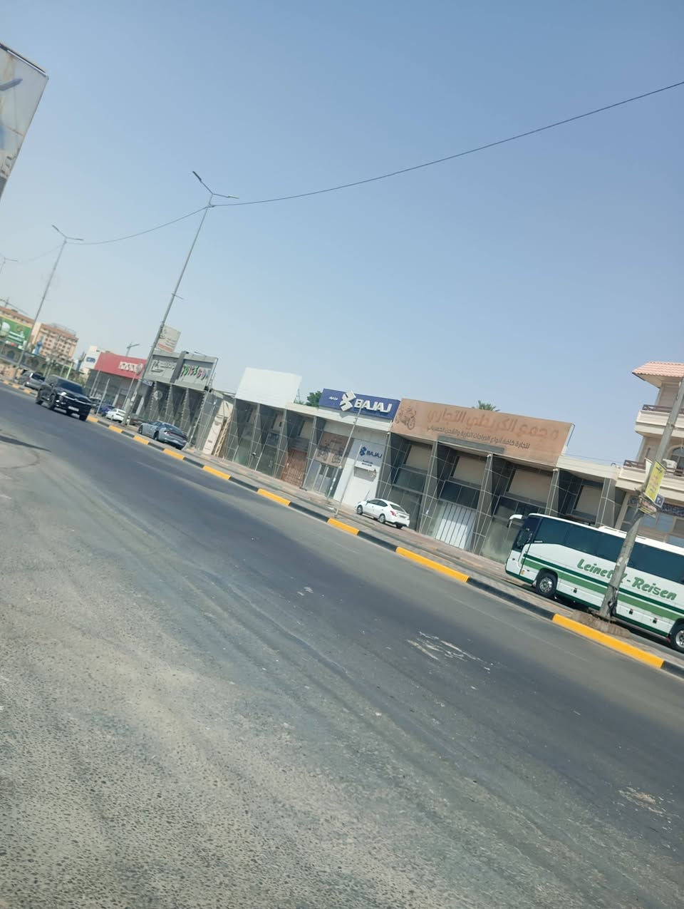 سلام عليكم بيت طابقين ميه متر باب طوريج عن الشارع 30متر بناء طابوك درجه اولى طابو زراعي صرف يصلح حسينيه او سكن السعر 1250تفاصيل اثكر خاص
