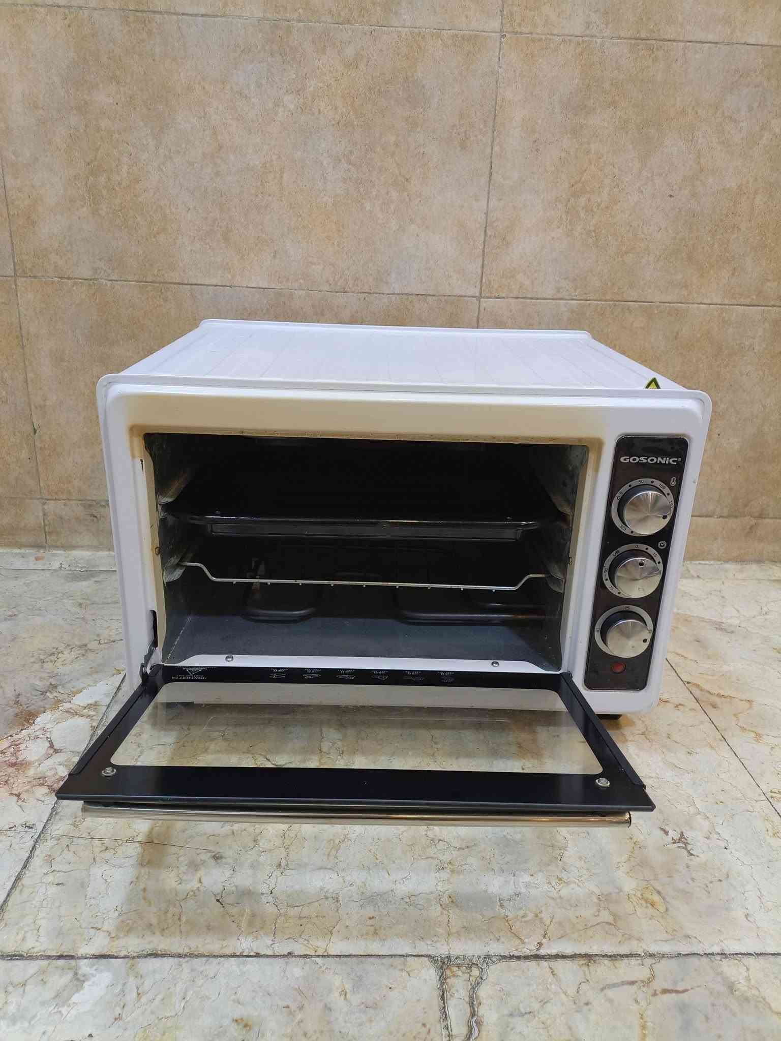 مكنسة كهربائية • بدون تفاصيل