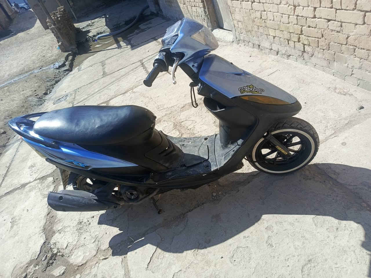 السلام عليكم دراجه ماكس اوراق سعر 550بيهة مجال شري ***********  شقل سلف وهدر  كلشي جديد زوج ترت خط بيص باتري جديد  هاذا رقم ثاني ***********تاص علة واستب
