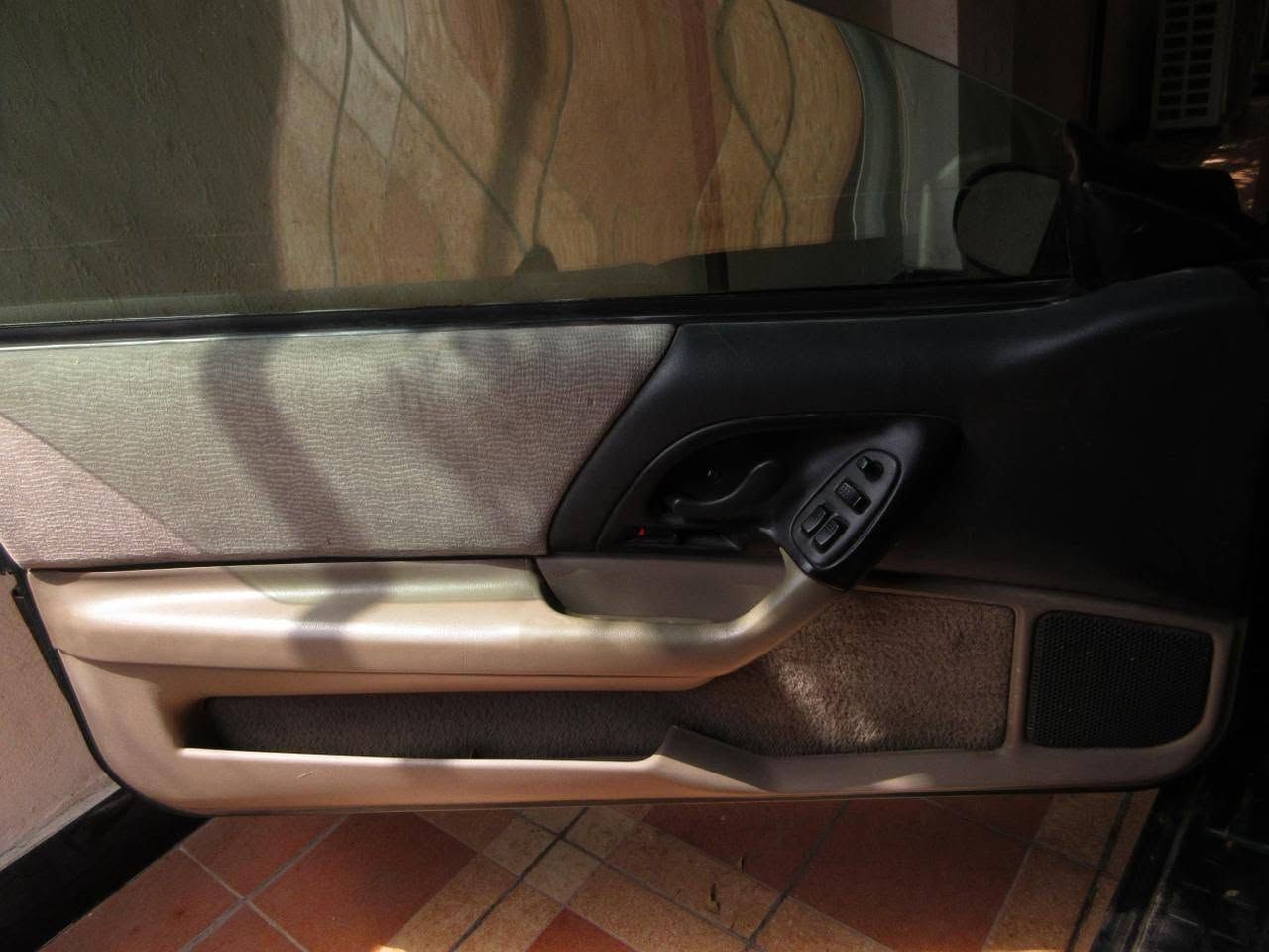 كمارو  1996
كمارو lt1 5700  v8 تي توب
السياره تي روف
السياره غرفته البلاديه جديده شخط ما بيها 
عليها ادامة كامله
فيول بمب جديد  
منظومه تبريد جديدة
اويل كاج كان
كير 4l60e
ثروتال بدي bbk
السياره باسمي سنويه لحد 2028
السياره من كثر ما جديده 
السبير مال شركه بعده بيها 
***********
المنصور الداودي
السعر 77 ورقه بغداد, العراق
