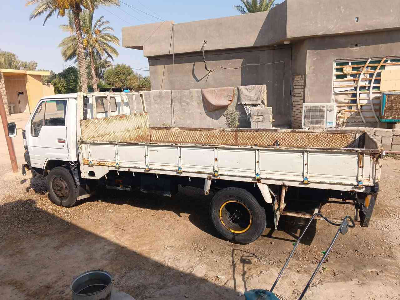 داينا 81 رقم بغداد انكليزي سيارة جاهزه كير مكينه تحويل مباشر السعر 45 وبيها مجال*********** 
***********
