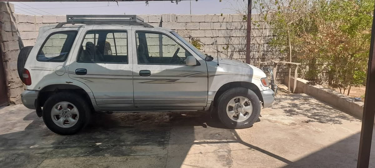 السلام عليكم سبورتج ٩٦ للبيع السعر ٤٢ وبيه مجال  للستفسار ***********
