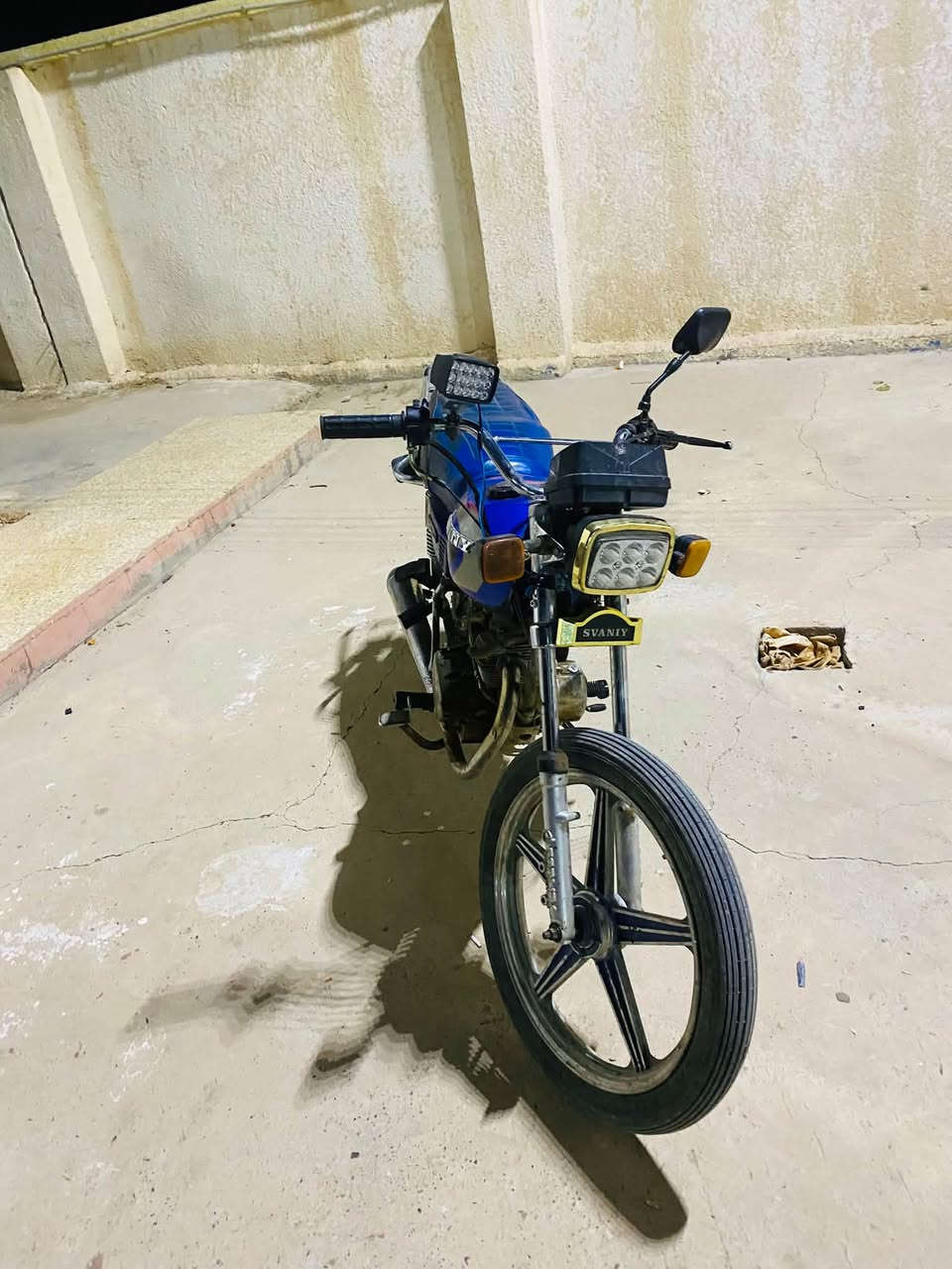 سلام عليكم موطور سيفان موديل 20 اسعر 350 وبيه مجال ***********
