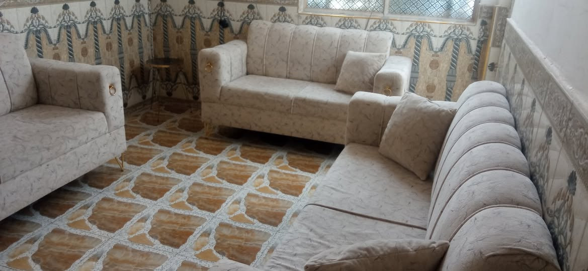 تخم للبيع عشر نفرات سفنج مضغوط قفله ٤٥٠   ***********
