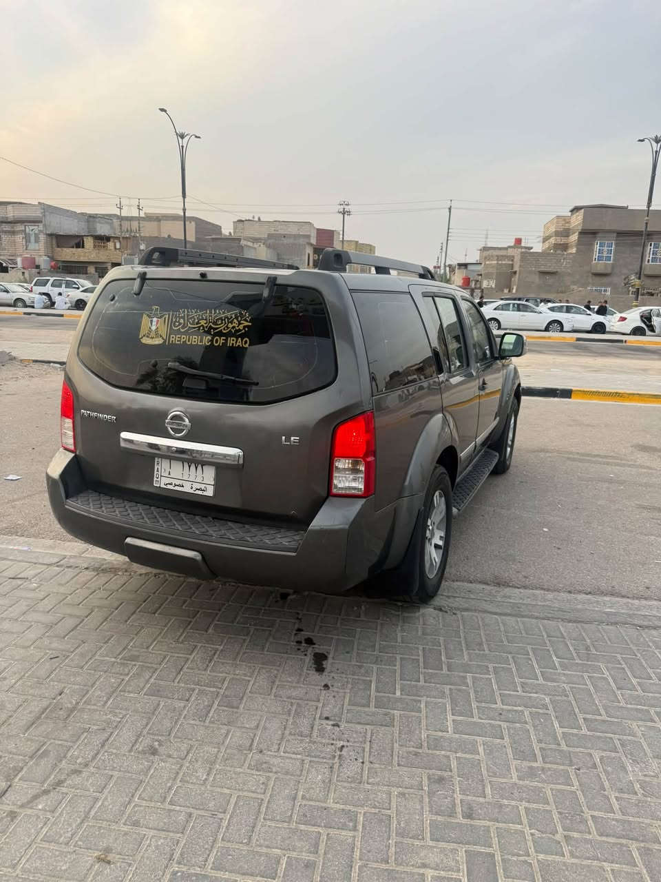 نيسان بافندر • ٢٠٠٩ • بصرة زبير
