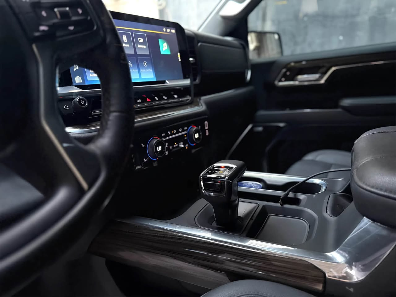 السلام عليكم ماشاء الله
Chevrolet Silverado Z71
K1500 RST 3.0
موديل: 2024
العداد: 35 الف
السيارة كاز (ديزل) مكينة V6 3.0TD توربو 🚀

امريكي دخول جديد بدون رقم تترقم شمالي
السيارة فول الفول بدون فتحة وجاية بلاك اديشن بلادي + جام اسود بلادي

. مواصفات RST Z71 بلاك اديشن
. بودي قصير باب طويل
. كيج الكتروني + شاشة كبيرة
. خمس كاميرات محيطية
. كير طرح طيارة
. كشن جلد حار بارد
. حساسات رادارات 360 درجة
. غلاف بودي اسود بلادي
هواية مواصفات متنذكر الجناية تعرفها

حادثها كلش حلو بدون دواخل بدون ايرباكات كفالة
رقم الشاصي 1GCUDEE80RZ185208

بدون مصرف جاهزة كاملة جديدة كلش
السعر: 295$ مجال بسيط وماكو بهيج نظافة ومواصفات بهذا السعر

العنوان اربيل عينكاوا
للاستفسار: ***********
