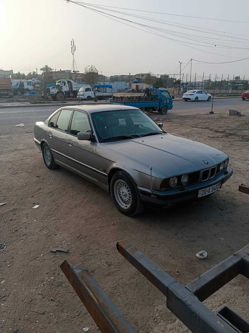 موديل 90
535 بسمي السياره 
كهربائيات كله شغاله 
تبريد شغال 
تخم تأير جديد 
مكينه خير من لله متنقص ولا تبخر 
كير جديد 
حداديه نص عمر 
منظومة هوه جديدة+منضومة بانزين جديده+منضومة ماء اخضر جديده 
سعر خيالي مال ستعجال 35 ورقه 
*********** 
غرفته نص عمر
