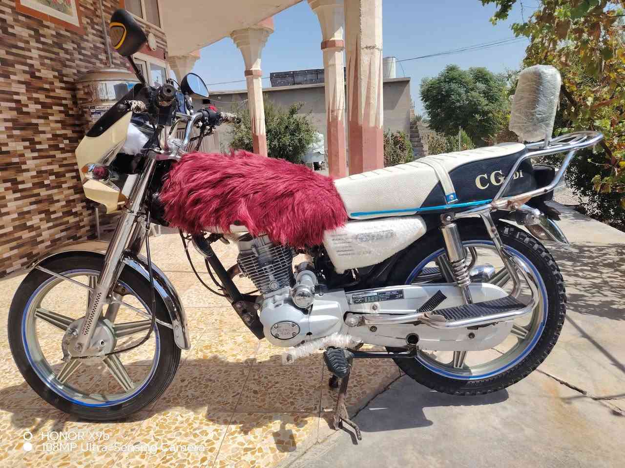 السلام عليكم موطور للبيع جني ابو الكله فووول نضافه نشاط فوول كهربائية  شغاله السعر 500 بيه مجال***********

نص مكتوب في الصور:
- HONOR X9b
- 108MP Ultra-Sensing Camera
- O HONOR X9b