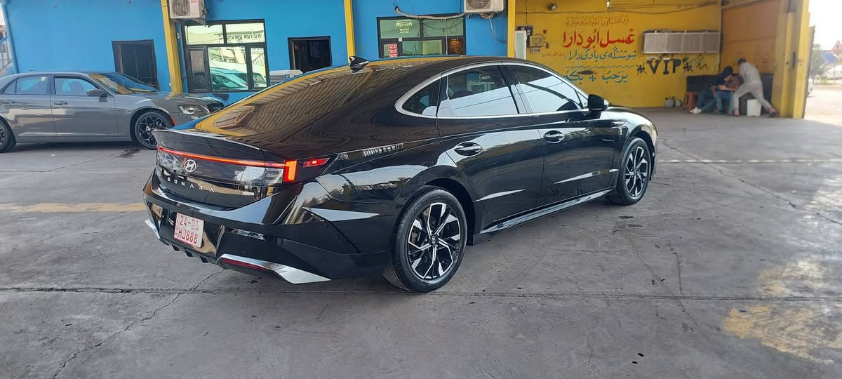 هوندا سوناتا 
مودیل 2024
مواسەفات
بەسمە 
شەغال 
کامێرا 
کوشن جلد 
رادار 
لێدران 
کلین تایتل 
کەمێک جەملغ ساردە کووتە 
بێ ئێرباگ
ژمارە کاتی 3 مانگ لەگەلە 
نرخ 178 وەرەقە 
شوێن هەولێر 
***********
*********** أربيل, العراق
