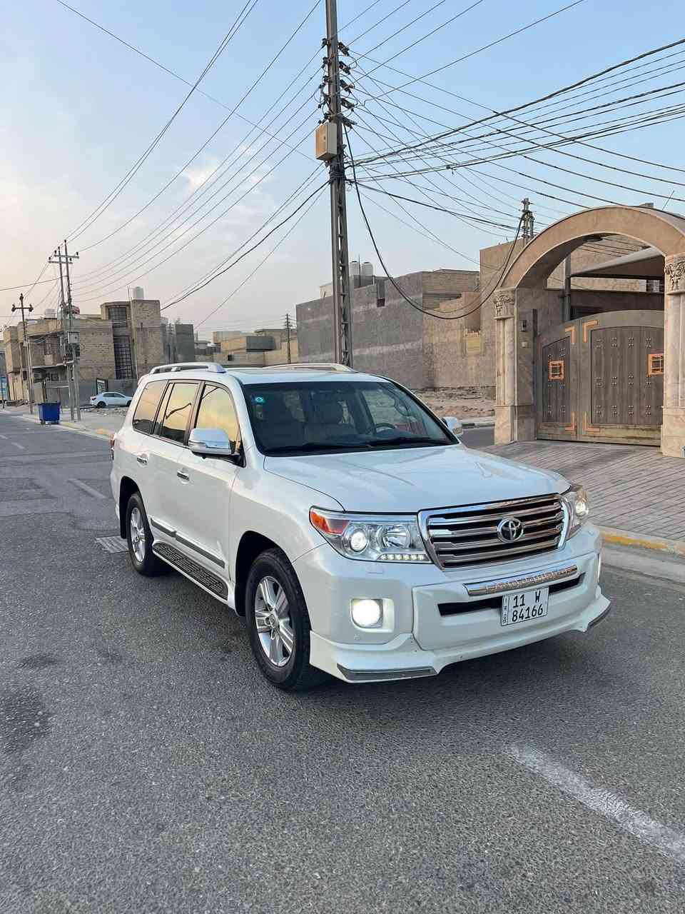 لاندكروزر بريم • ٢٠١٤ • فتحة سقف