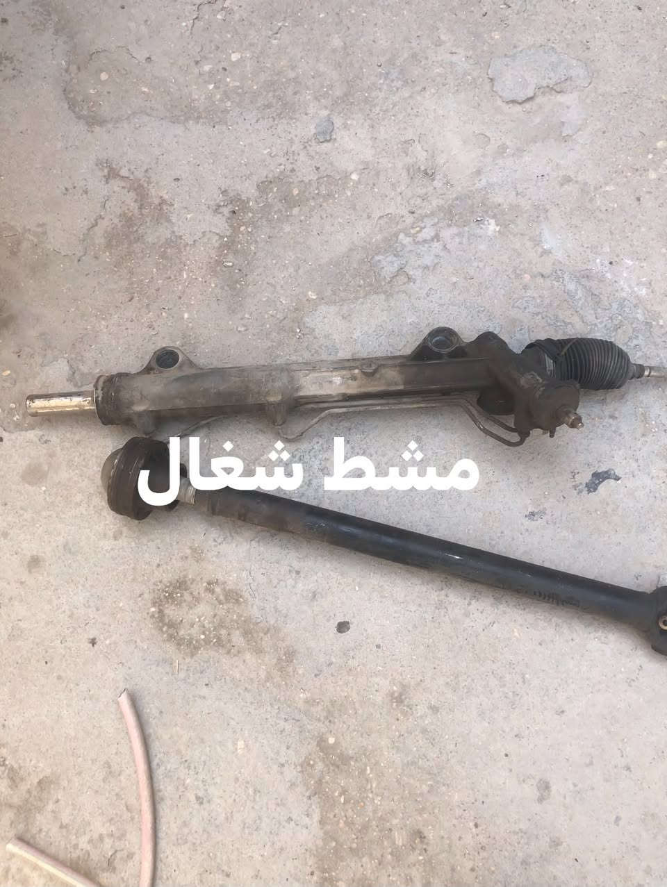 السلام عليكم  اغراض فورد موديل ٢٠٠٩ مشط وبطاين ومازداة ومسجل وبعد وياهن شغلات عنوان كربلاء ***********
