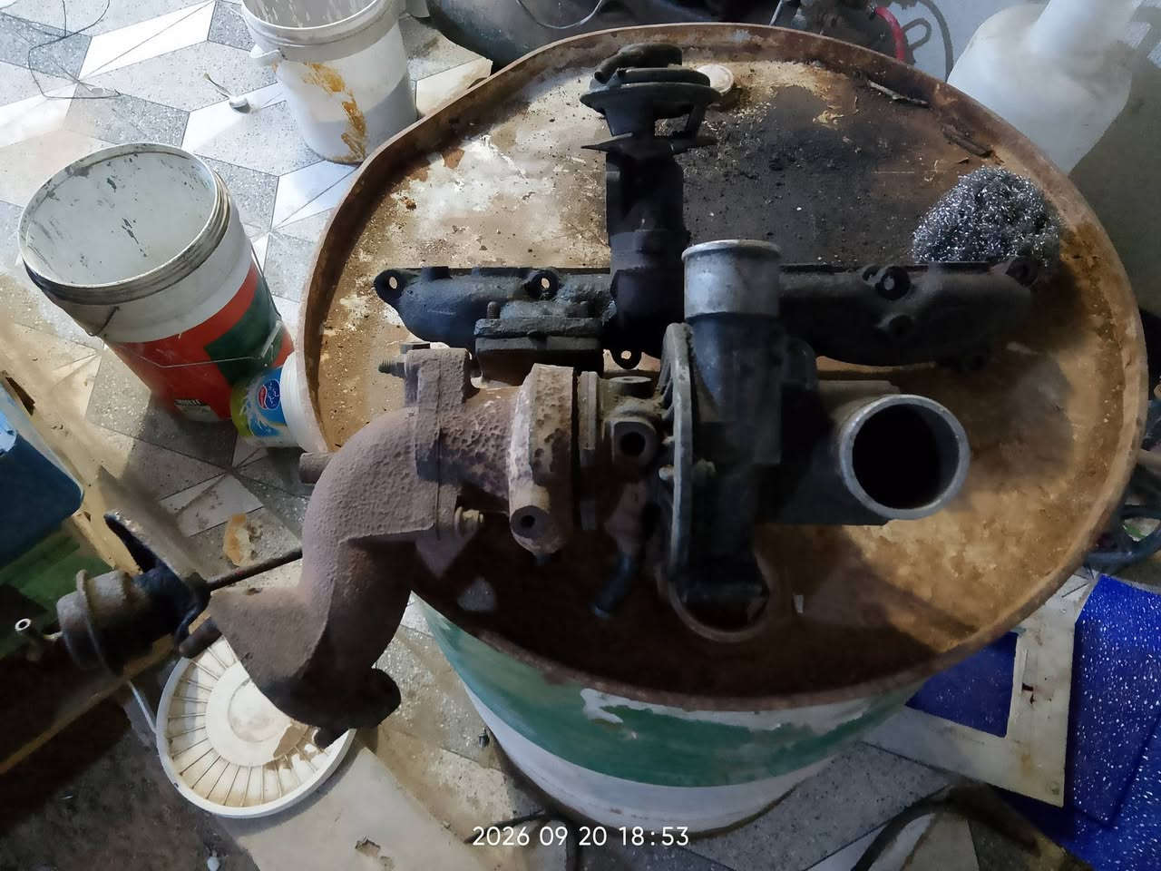 سلام عليكم
عندي سوبر مال كيا بنكو 

كيا كرنفال العدد 3

دينموات العدد2

كمبريسر 2

عندي رولات ضواغط 

دشبول 

ساعه مال اتماتيك

سبيرات 

دعاميه بنكو 

سلف العدد 3
مكاني بصره 
لاتصال ***********

نص مكتوب في الصور:
- 2026 09 20 18:53
- 2026 09 20 18:52
- 2026 09 20 18:54