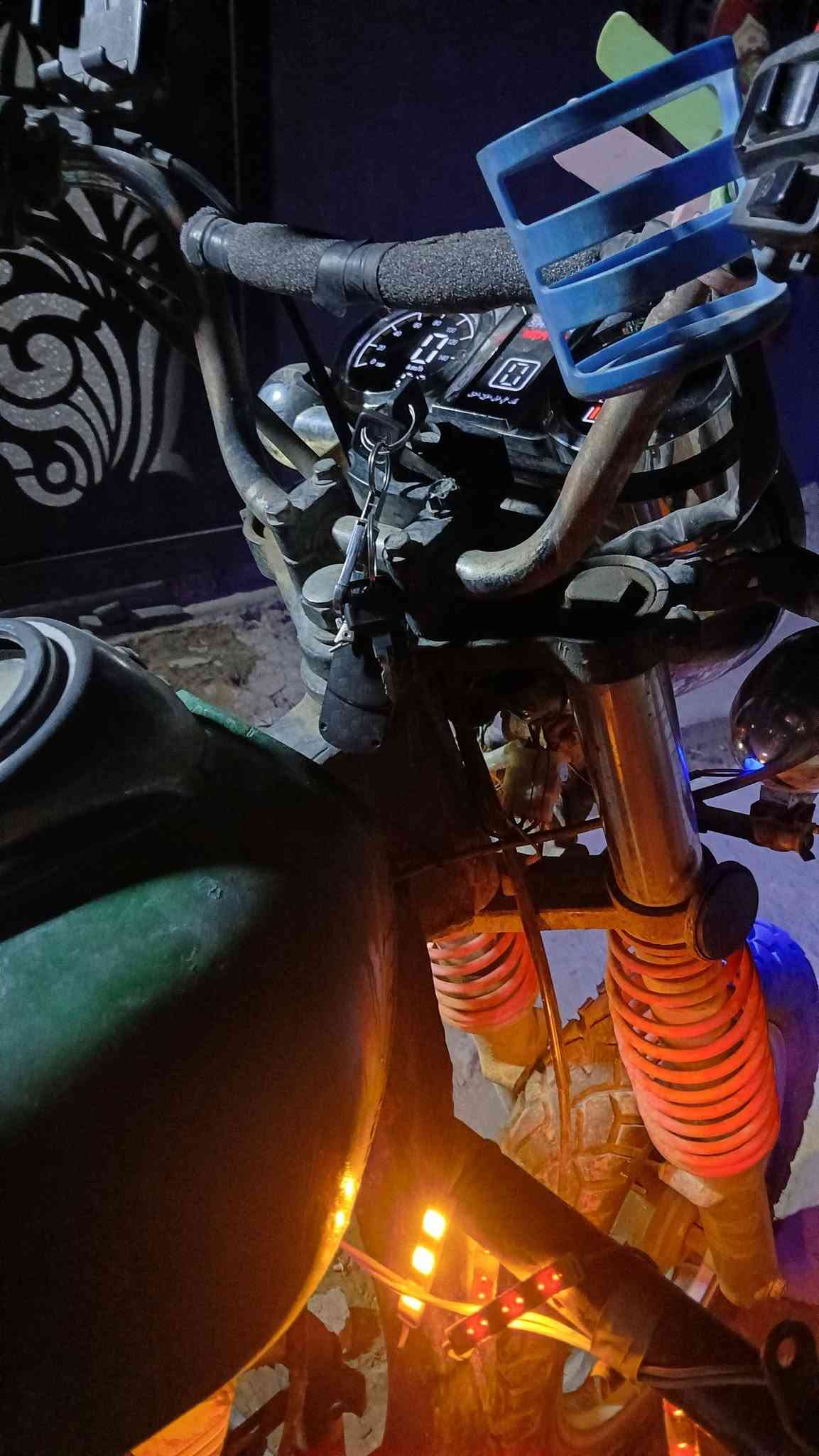 سلام عليكم ستوته جمره للبيع مديل 20 كلك كلك جاهزه من كهربائيات كله شغاله مكينه 22 مفتوحه دبلات شغاله التايير لامامي جديد الخلفيات مستعملات اخو الجديد سعر مليون بسها مجال حك الجيه المكان بابل القاسم ناحية الدبله الاستفسار على هذا الرقم*********** وبي واتساب
