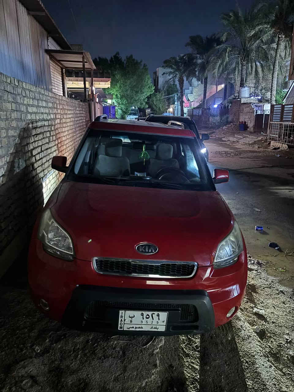 سياره صول مديل ٢٠١٠ خليج محرك ١٦٠٠ نظيفه ربع قطعه صبغ الجاملغ الخلفي ماشيه ٥٥ الف رقم بغداد الرقم ***********

