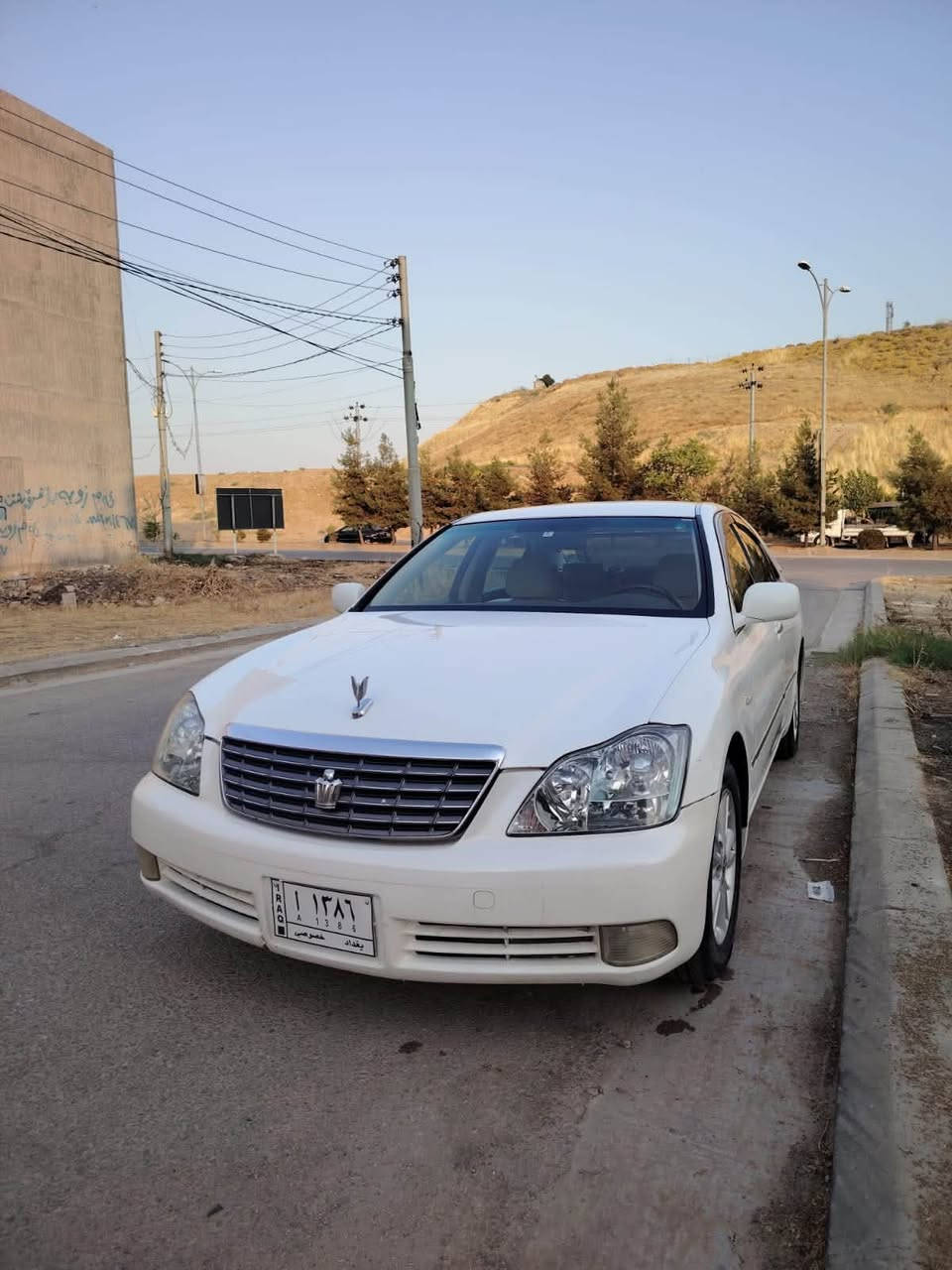 بەناوی خوای گەورە ماشاءالله لەماڵی هەموولایەک
تۆیۆتا کراون شاهینە( ساخ )بۆ فرۆشتن
مۆدێل ٢٠٠٧ بەسمە رەساسی ساج مەلەکی
٣ دوگمەی پەردەیە
مەکینە بچوکی گێڕ گەورە ئاڵتونی بازاڕ
سەیارەکە نمونەیە لە جوانی دینار مەسرەفی نیە 
کامل کامل جایزە تایەی تازەیە برێک بەستراوە تەبریت مەزبوت
سەیارەکە شوخت وچاڵی نیە تەنها ٣ پارچە بۆیاخە
کۆدی بۆ کراوە بەشەرت کابرا بیکاتە ناوتەوە
تەنها لێخوڕینی ئەوێ 
نرخ:٧٦ گەڵا مەجالێکی کەم 
شوێن :سلێمانی
ژم:***********
لەگەڵ ڕێزم ئەگەر مشتەری نیت سەری خۆت مەیەشێنە
