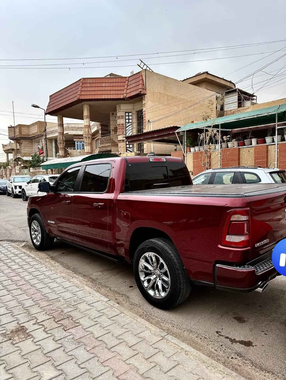 رام لارمي 2023
مكينة هيمي ايتورك 
فووول 
مواصفات
بانورما 
دوس كهربائية
رادار امامي خلفي
شاشة تسلا
مري شفط وقلابه 
توقف ذاتي 
باب البدي كهرباء
تحكم دواسات كهربائية
قاصة
جامة خلفية كهرباء وبعد بيها هواي مواصفات
مغلفة سستم بي بي اف 
حادثها تبديل دعامية امامية 
ماشية 30 الف ميل تقريباً 
السيارة على وضع الشركة 
تخم تاير جديد 
رقم بغداد بأسمي 
السعر 375 وبيها مجال بسيط
الاتصال ***********
