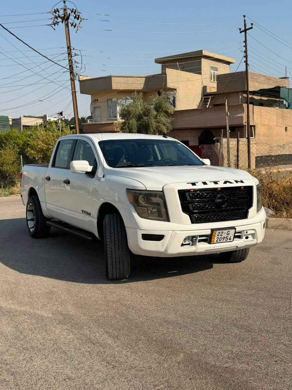 نيسان TITAN
2021
V8 محرك بترول مرغوب 
مواصفات sv 
طرف سائق صبغ بدون دواخل و شاصي 
سعر 172 بيهه مجال 
مكان كركوك 
شرط تحويل و وكاله 
استفسار *********** كركوك, العراق

