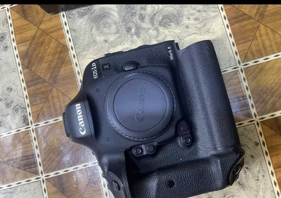 وحش التصوير الرياضي السريع
كانون 1DXll سعر البدي مليونين و 750 الف 
كانون 1DX سعر البدي مليون و 850 الف 
شاحن بطاريه حزام رام CF
مكاني بابل \ بيع او مراوس بيع او مراوس
***********

