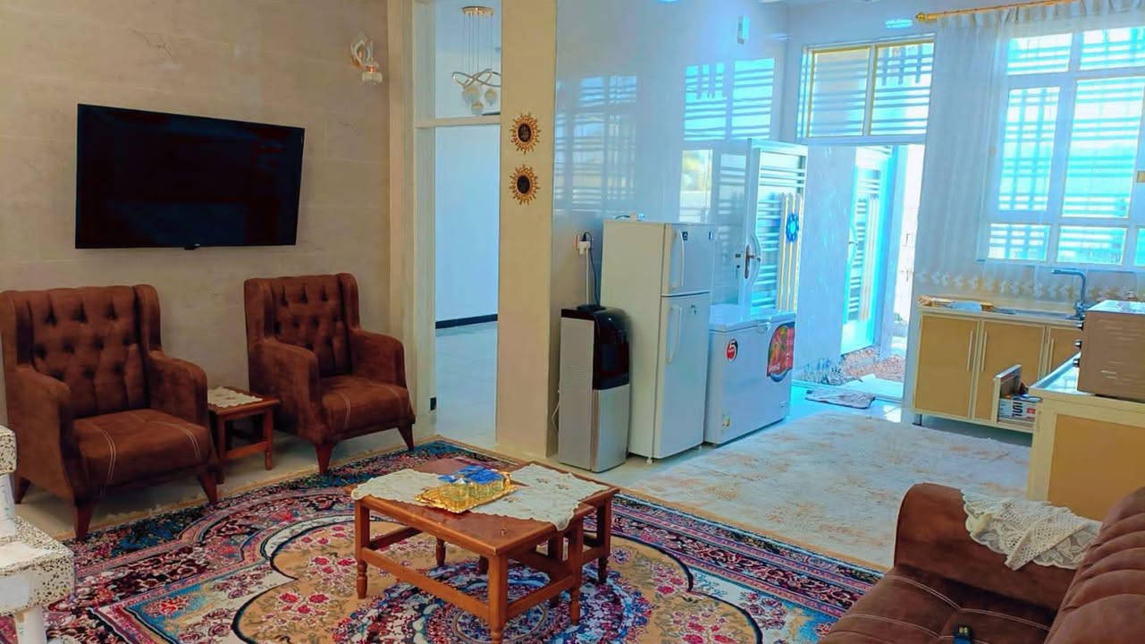 بيت للبيع 200متر على طريق ابو جاسم حي الزهراء يبعد عن شارع العام 40متر 
غرف نوم 1 مطبخ من ضمن صاله و استقبال  وصحيات
 السعر 85مليون وبي مجال 
عنوان مكتب  السعدي للعقار 
بابل المسيب طريق ابو جاسم قرب حي الانوار 
مقابيل فرن صمون 

*********** واتساب
