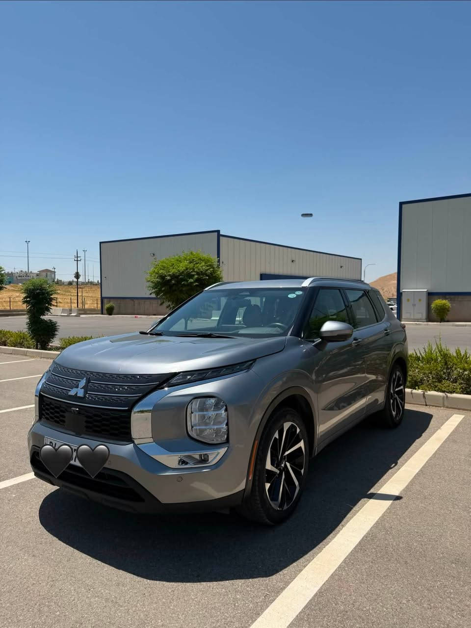 Mitsubishi Outlander Sel 2024
فول مواصفات  (دبل اكسل 4*4 )
مواصفات: (٧ راكب  داتاشو  بانوراما  ٣٦٠ كامره بصمه شاشة  5 كاميرات داتاشو  وشحن وايلرس 
كشنات جلد و هيتر - ستيرن هيتر بردات خلفي كشن خزن شغال سماعة bose 
سندوق شفت  بريك بصمه ويل كب كروم
رادار امامي و جانبي و خلفي  لايت ليد LED …)
محرك: 2.5  ماشية :(٢٥ الف كم)
(سيارة بدون صبغ مكانين pdr بدون ارباك )
سعر :(٢٥٥ ورقة بيها مجال ) 
مكان سيارة : ( دهوك ) 
رقم و سنوى جديد 
رقم تلفون ( ***********)
