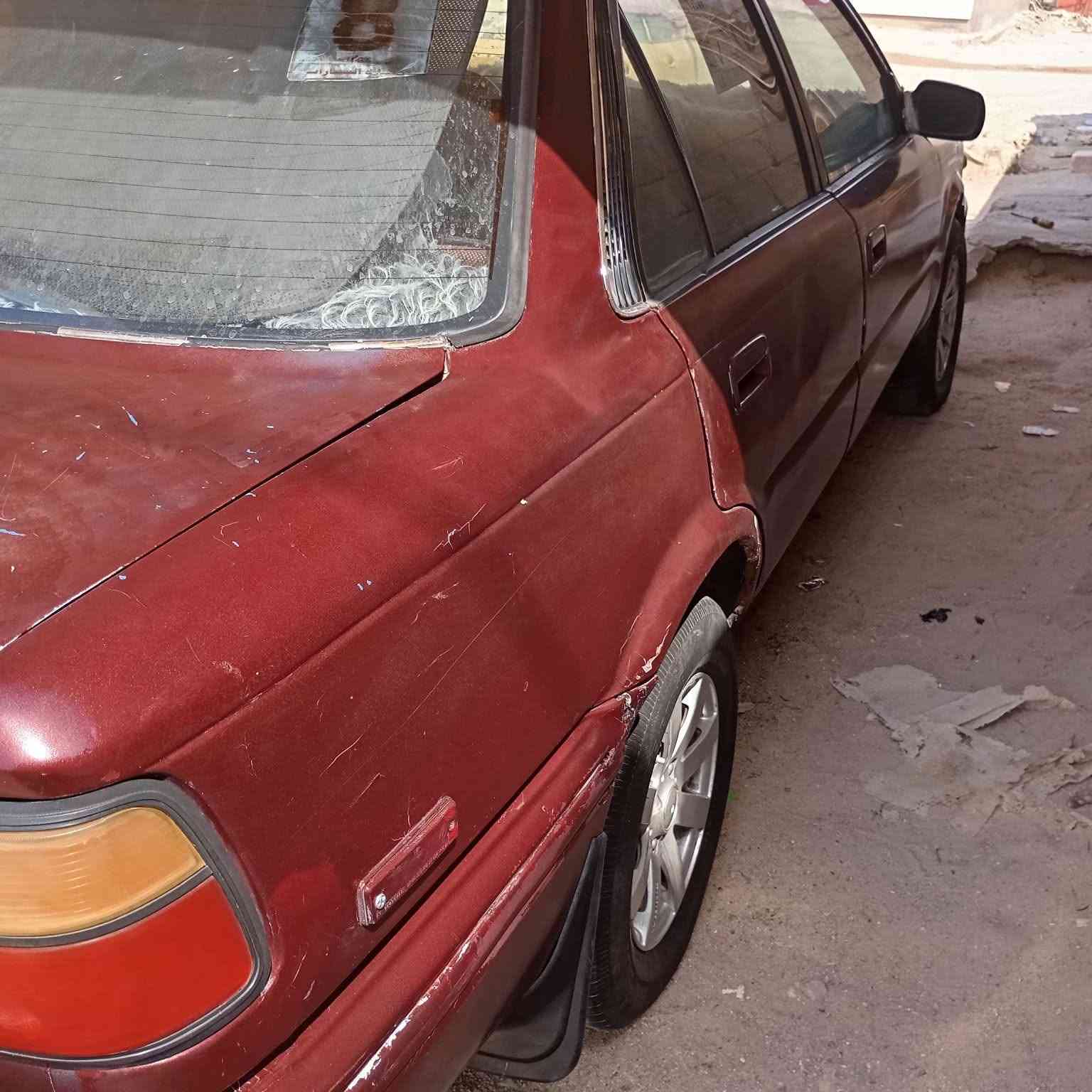 السلام عليكم ورحمه الله وبركاته 
شباب سياره كورولا موديل 92يسره بلاد رقم دولي بغداد كير مكينه كفاله حداديه تخم تاير ويل كب كهربائيات كوله شغاله شاشه كامرا دواخل ماروني جديده تخبل لايت زنون سياره اقتصاديه وعمليه وقويه سياره حلوه ومال شغل 
السعر 40وبيه مجال الاستفسار خاص وعلى الرقم ***********
