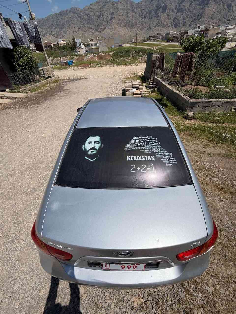 هۆندا ئاڤانتی 2007
سەیارەکە دوبەیە 
مواسەفاتی بەس سڵاید نییە
کوشن جڵد و هیتەر
تەبرید لەمس
تەبرید لەسەر سویچە
کامل کارەبای ئیش ئەکات
هی دەستی خۆمە نزیکی ساڵیکە لای خۆمە
چوار تایە و ویلی لۆکم خستۆتە ژێری.
کۆد و بارکۆدی بەناوی خۆمە.
هەموو ڕۆن گۆڕینێک لە وەن وەی ڕۆنم گۆڕیوە، رۆنی مۆتۆسێل نەبێ تێی نەکراوە.

لە سلێمانیم موشتەری تێل بکە لە خزمەتام

47 گەڵاو کەمێک معامەلە، لە بازاریش هەیە بە 40گەڵا.
فرۆشیارم گەر کریاریت تێل بکە لە خزمەتام.
***********
واتسئاپی لەسەرە. السليمانية, العراق
