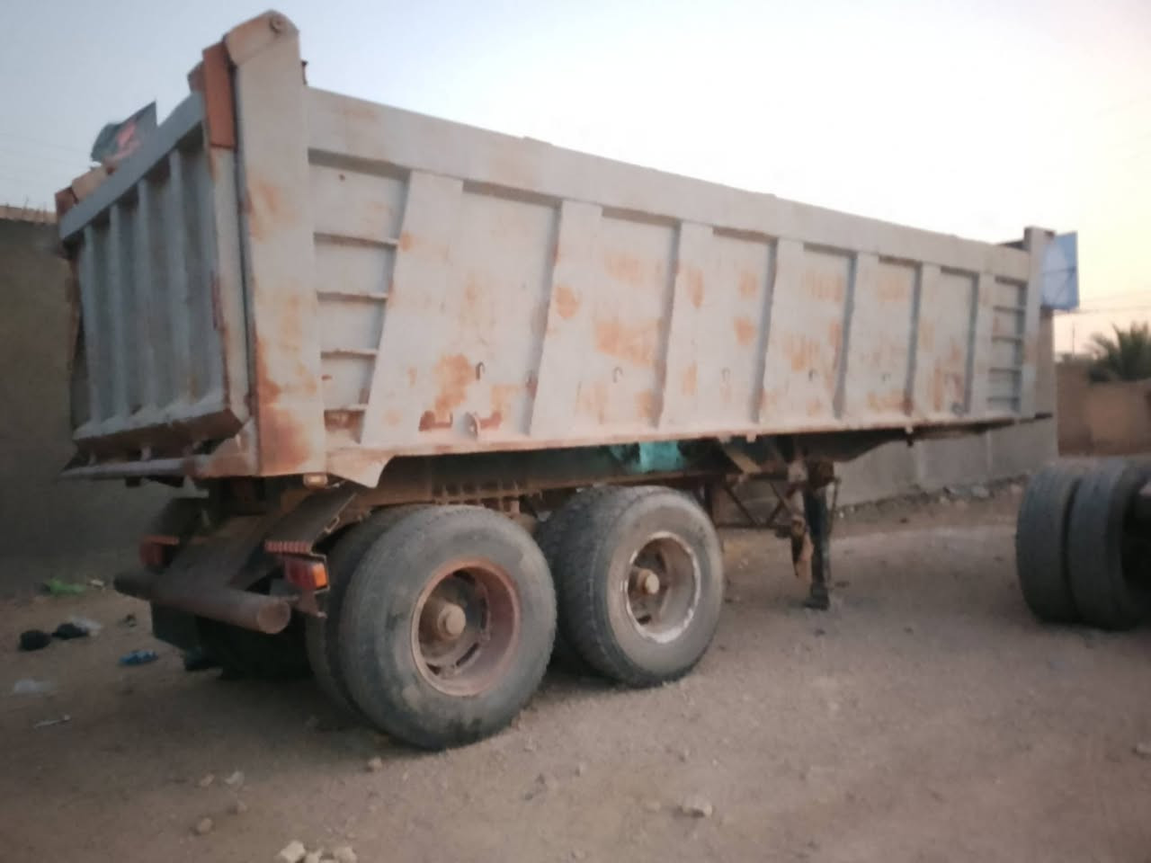 ***********  رقم صاحب السياره
