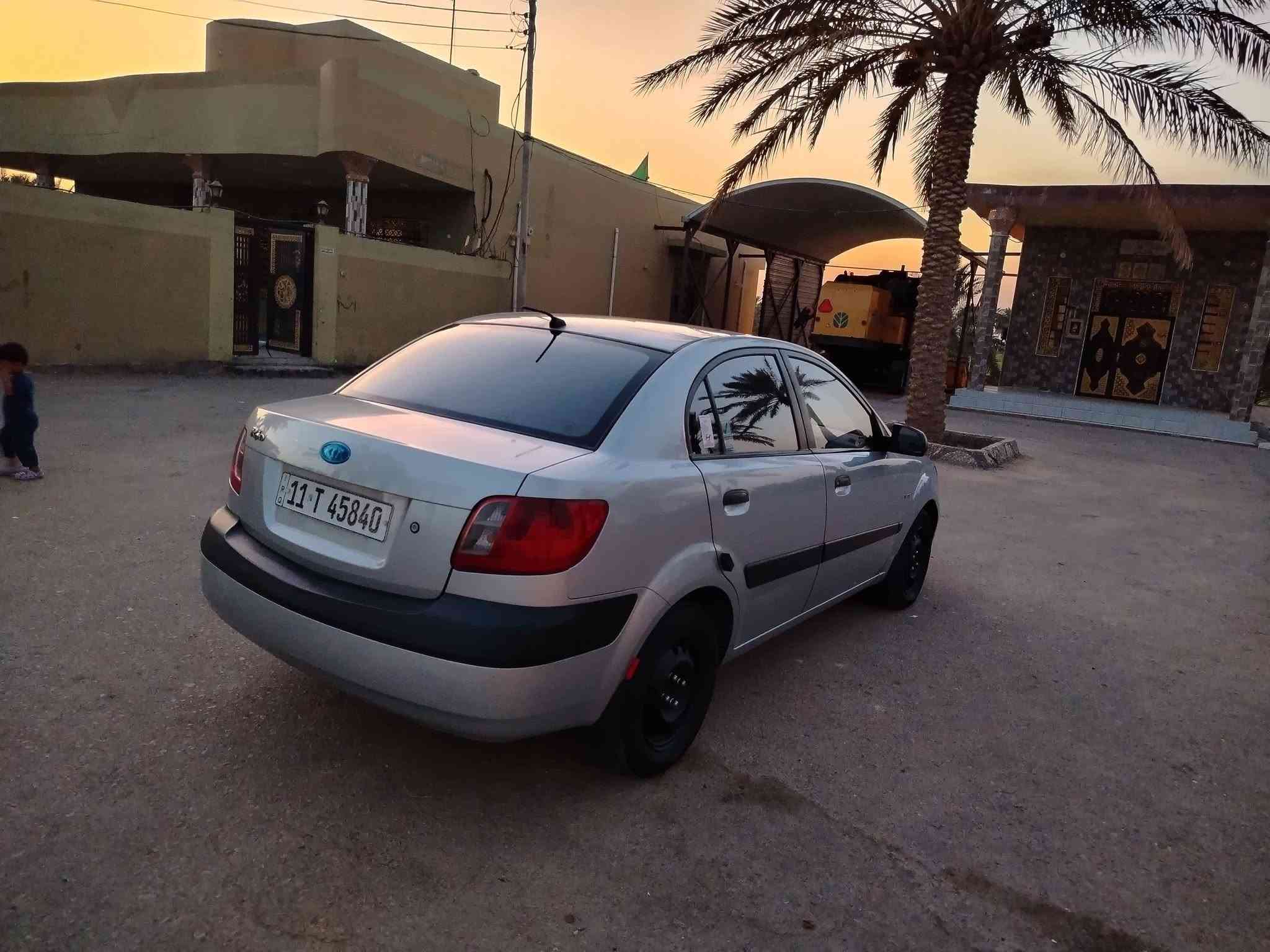 سلام عليكم كيه ريو مديل 2008 خليجي محرك 1600
مستلمينه بوكته ولحد لأن عدنه سياره مكفوله كفاله عامه
مامشتغله تكسي الحجي يروح بيه ويجي للدوام  مكينه وكير على وضع الشركه حداديه جديد تخم تاير جديد
خياس مابيه سنويه جديده هزه جديد كهربايات كله شغاله
سياره ترايه تكول ٢٥ الله يرزقه الياخذه سعره 74 وبيه مجال حك الجيه مكان السياره دوانيه قضاء الشاميه الرقم
***********  بالمناسبه السياره ماشيه قليل
