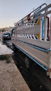 شاحنة حمل • موديل ٢٠٠١ • بدون صبغ