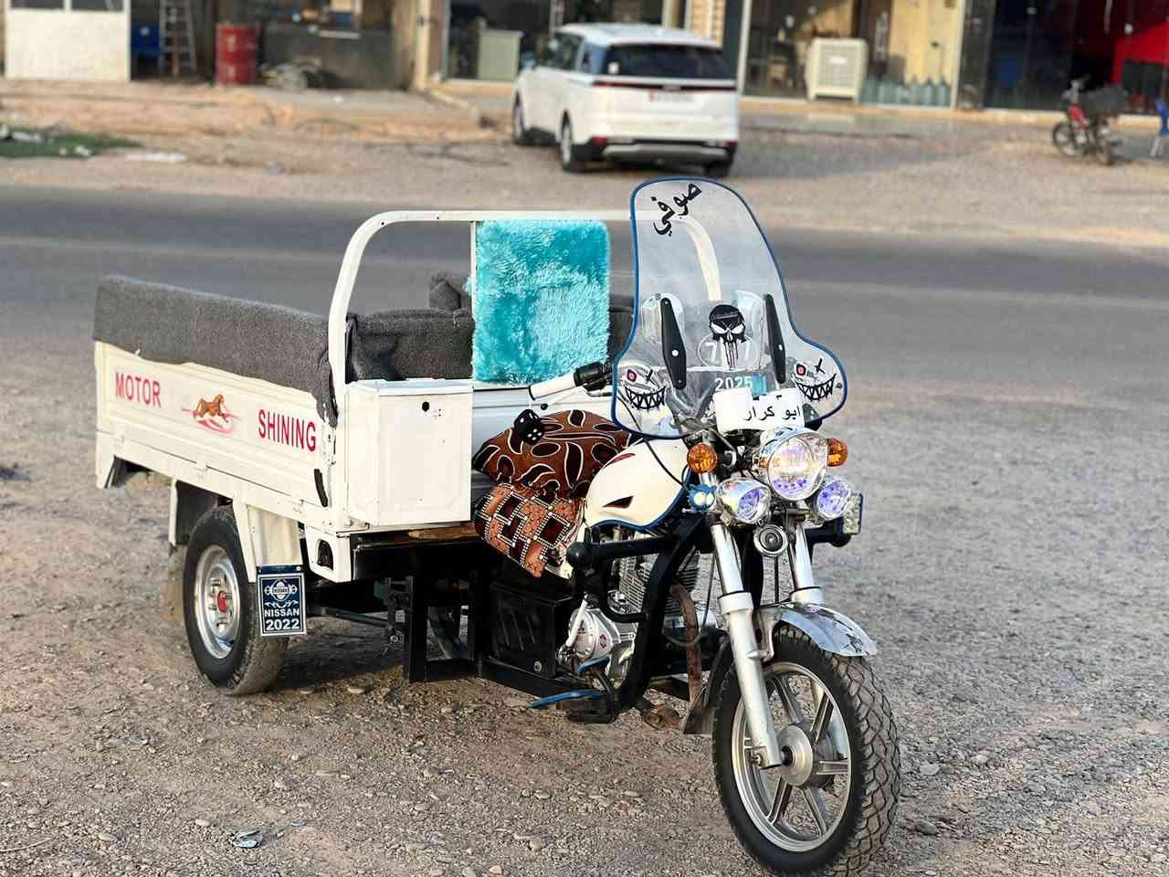 لحسلام عليكم شباب من رخصت مدير الكروب ستوته ام الطير مكفوله كفاله عامه من تاير لتاير من يم من زنجار من خياس موديل 2021محرك 2026كهربائيات كله شقاله نكره سلف برقي ما بيه نقص كبل للشارع تخم تاير خاص ما متواجد الرقم اتصل ***********+لمو شراي لا يتصل
