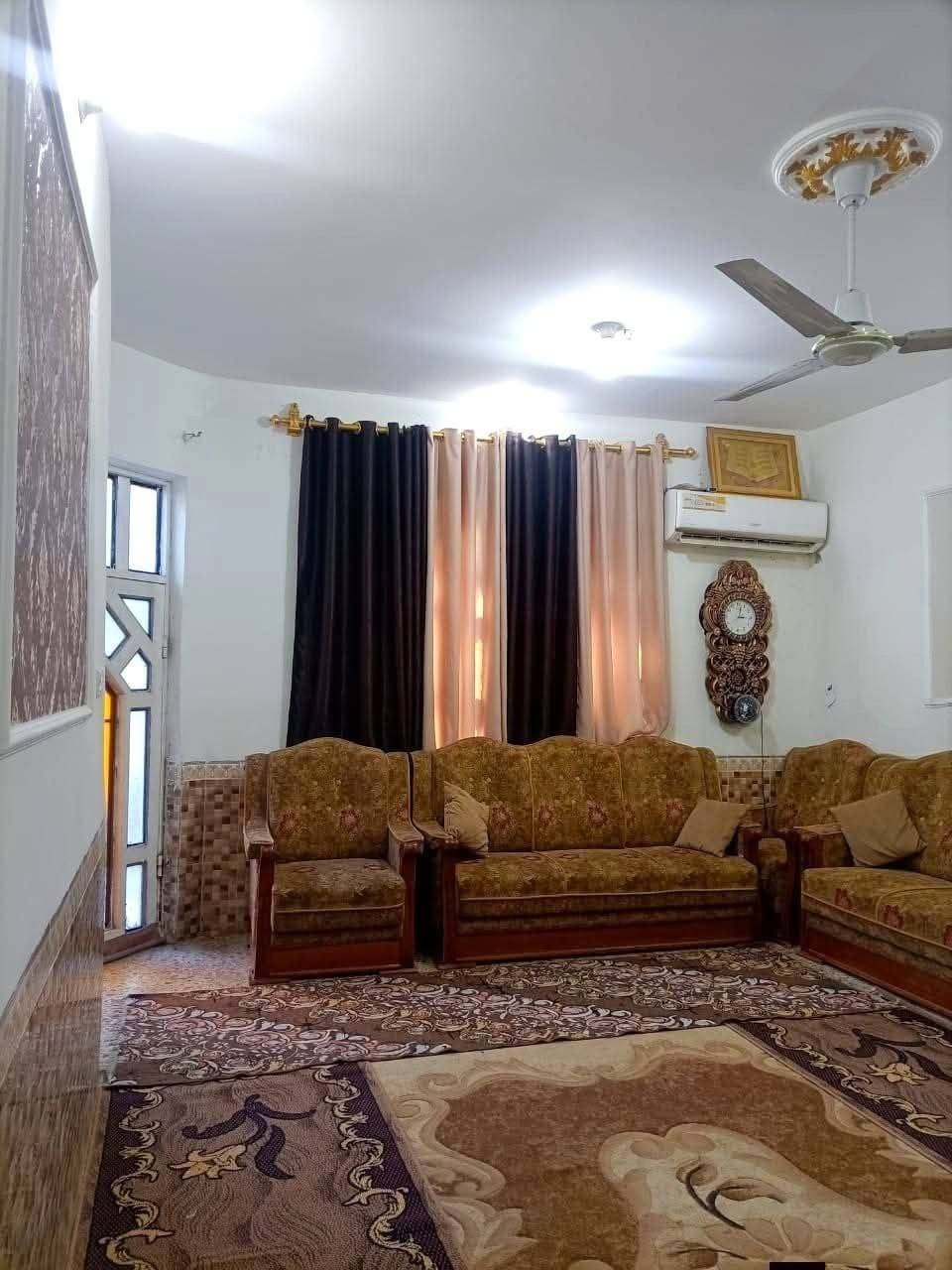بالخاجيه شارع 30 • 200م • دورين مع محل