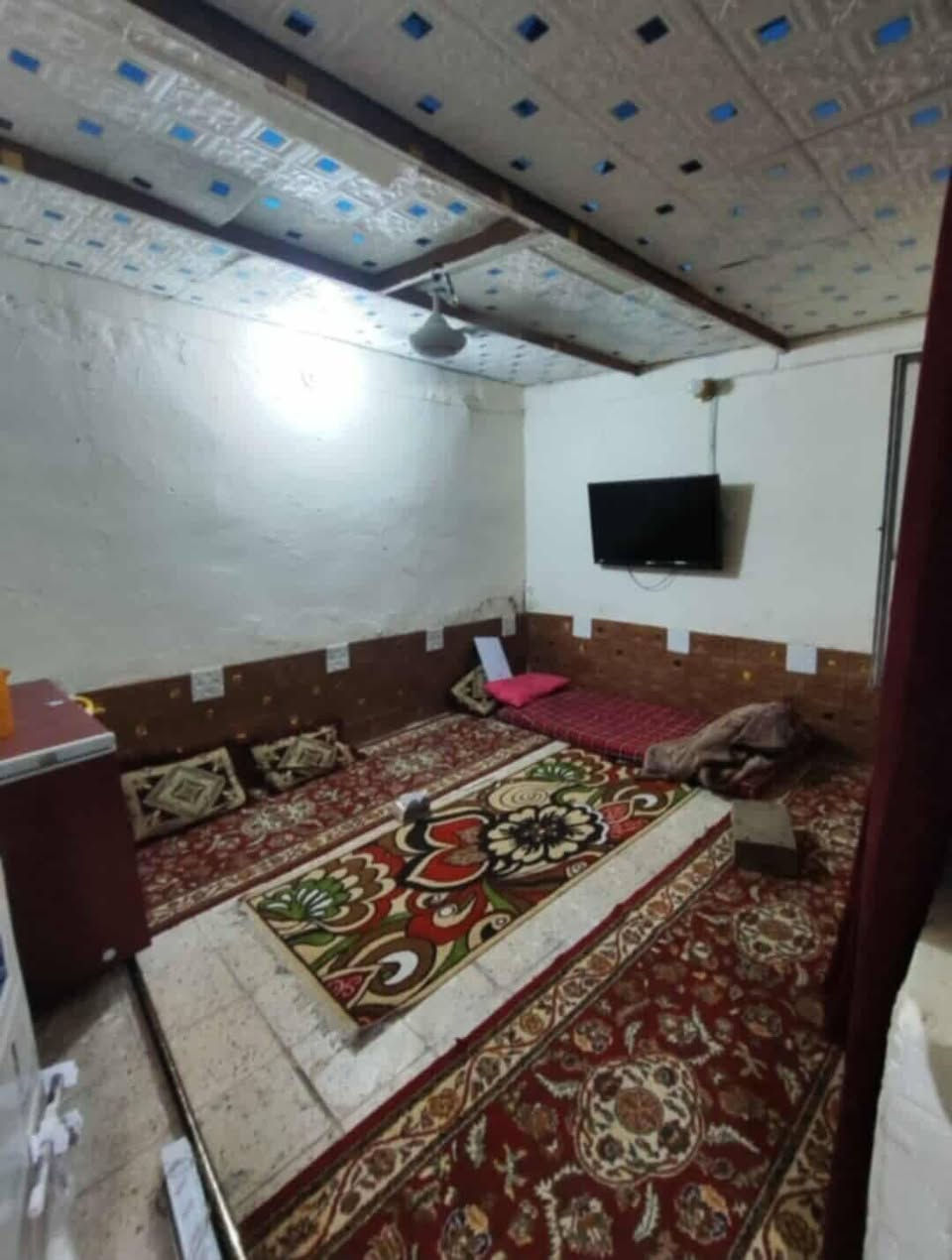 السلام عليكم بيت تجاوز للبيع مساحته 75 غرفه واستقبال وطرمه ومطبخ وحمام الشعله قطاع رابع وره المستشفى شارع الغربي سعره 6 وبي مجال متوفر كافه الخدمات بيت كامل تجيب غراضك وتكعد بي للاستفسار واتساب
َ***********
السلام عليكم بيت تجاوز للبيع مساحته 75 غرفه واستقبال وطرمه ومطبخ وحمام الشعله قطاع رابع وره المستشفى شارع الغربي سعره 6 وبي مجال متوفر كافه الخدمات بيت كامل تجيب غراضك وتكعد بي للاستفسار واتساب
