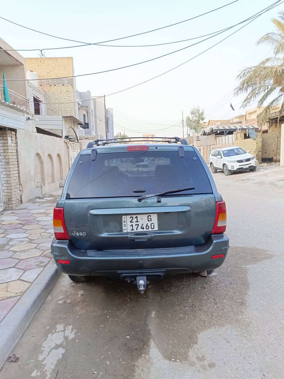 اسلام عليكم
جيب كراند شيروكي  2002
8سلندر 
فول مواصفات فتحة كراسي كهرباء 
السيارة مكينه تعبانه بس تمشي  كير حدادية اكسلات  تخم تاير جديد بحالة ممتازة رقم سليمانيه باسم كردي يريد تحويل سنويه لحد 2029
السيارة جاهزة
***********
السعر 65 ورقة وبيه مجال
