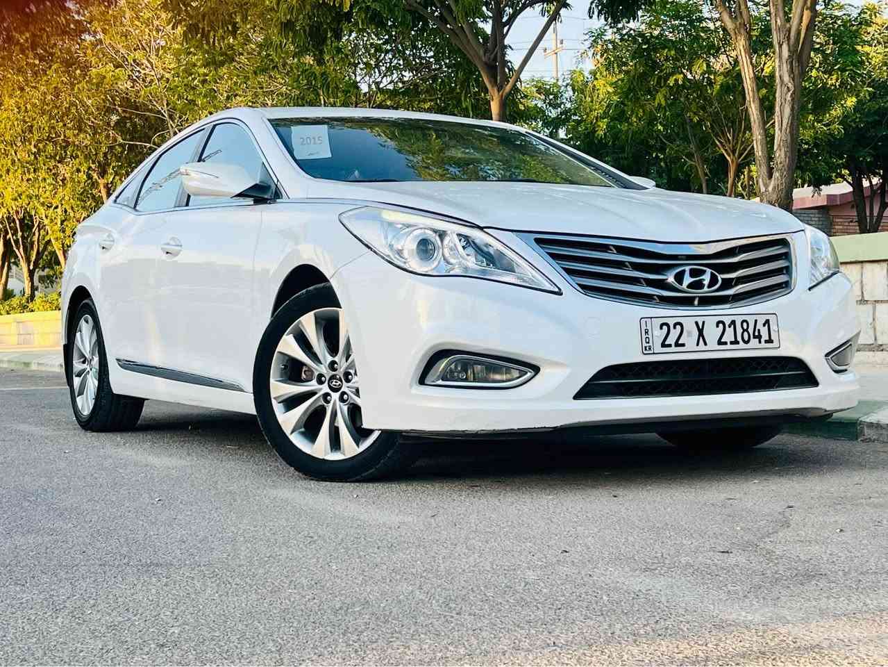 للبيع هيونداي أزيرا موديل 2015 خليجي داخل بيجي المرغوب
✅مكينة V6 حجم المحرك 3000 المرغوب بشرط مامفتوح ولابخار ولاتنقيص
✅گير AT مامفتوح 
السيارة جديدة بمعنى الكلمة بدون نقص على ايد وحدة من الشركة لحد الآن بيد شخص واحد مطلعها زيرو على ايده سويج عدد 3 كتلوكات الشركة كاملة وياها 
رقم اربيل الجديد سنوية وهزة وبراد كله جديد لغاية 2030 بشرط التحويل والغرامة
مواصفاتها : داخل لونين بيجي وأسود مطعم بصاج
تبريد قطعتين ، مثبت سرعة ، تحكمات بالستيرن جهتين ، يدات كروم ويل كروم ، اشاير بالمري ، كشافات ضباب أمامي ، سيدي چنجر ٦ + أوكس أقراص ، بردة خلفية كهربائية مع بردات جانبية ، مري شفط قلاب اوتو + نظام ترحيب لايت عدسة + بك لايت ليد
تدفئة كشنات ، حساس امامي خلفي وبصمة صندوق وباقي المواصفات معروفة
ملاحظة عندي فيديو كامل للسيارة اللي يحب ادزلهيا عالخاص
السعر 119 وبيها مجال بسيط حك الجية مكاني قضاء كلار تابع سليمانية للتواصل الاتصال عالرقم *********** كالار, السليمانية
