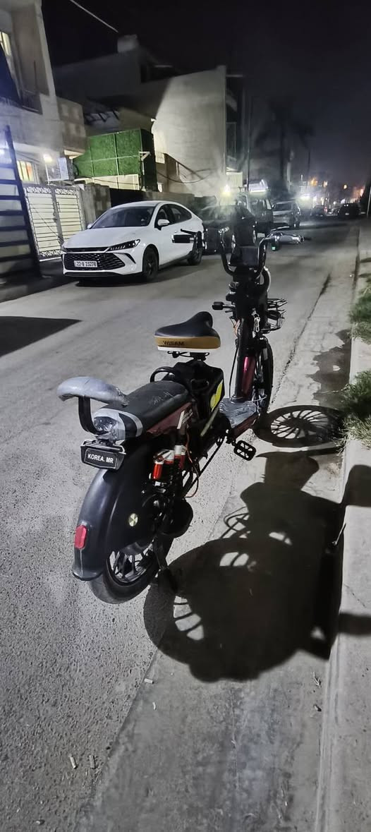 دراجة شحن تايكر
4بطاريات 
من100الى 0
70KM
تشحن من الصفر 100... 
5 ساعات 
شاحنة اصلية موجودة 
مكاني الغزالية شارع المدارس
*********** واتساب واسيا
سعر 300بيه مجال للطيبين 
مراوس بانزين اذا اكو
