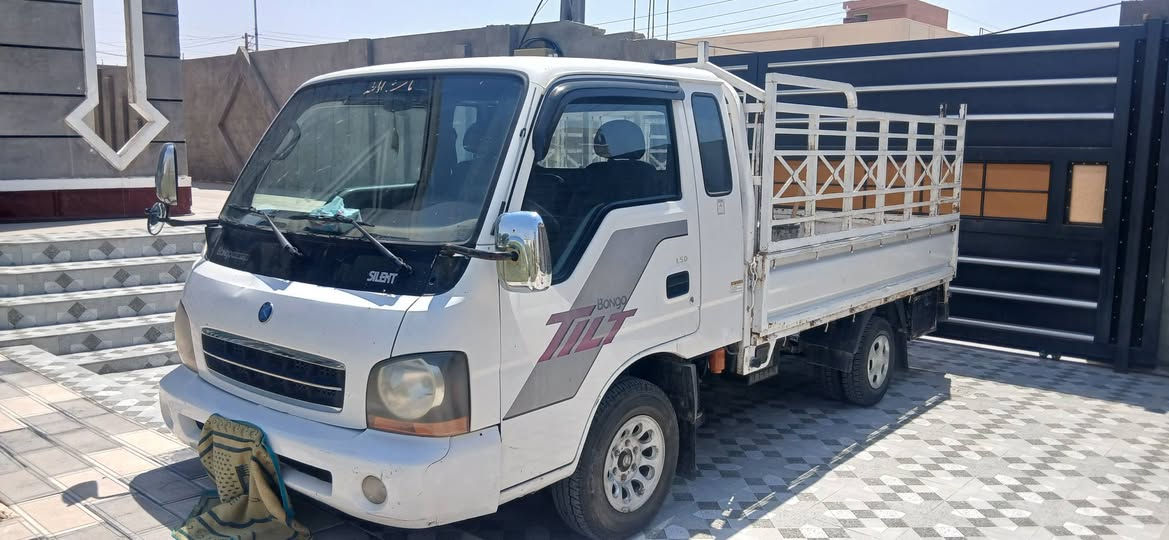 السلام عليكم كيه أم عيون 2000 محرك 3000 سوبر
السياره قماره كفاله عامه رقم السياره أنبار السياره تخم تاير 
قماره قلاب السياره مفوله سنتر لوك كهربائية كله شغاله السياره 
بأسمي تحويل ثاني يوم مكان السياره ألانبار الخالديه السعر 
٨٠ وبيه مجال ***********
