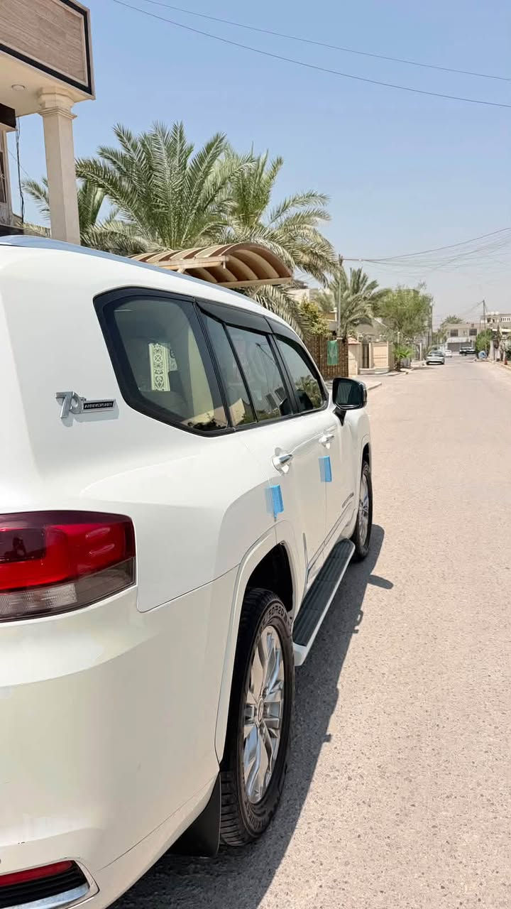 لاند كروز 2022 gx تنفس طبيعي
رقم بغداد ب اسمي الانكليزي الجديد
جنطه شفط
٣شاشات ام تطبيق
بصمه ابواب
ويل كب مال فول
ثلاجه
سايد بريك بصمه
حساس امامي خلفي
تحكم ستيرن
طفايه حريق
السياره كفاله عامه ماشيه76 
السياره ما ناقصه برغي وشرط الفحص من كل النواحي حداديه كير ومحرك جديد
شباك اصلي مال 24
مكان بغداد الزعفرانيه
السعر: 5 شدات 
الاتصال ع الرقم فقط ***********
