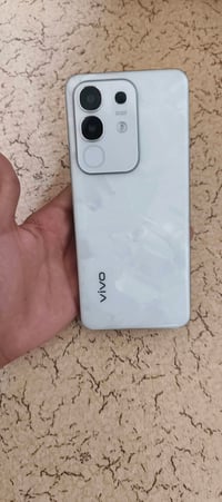 موبايل vivo جهاز مستعمل تقريباً 4 اشهر  ملحقاة كامله  السعر 270 وبي مج...