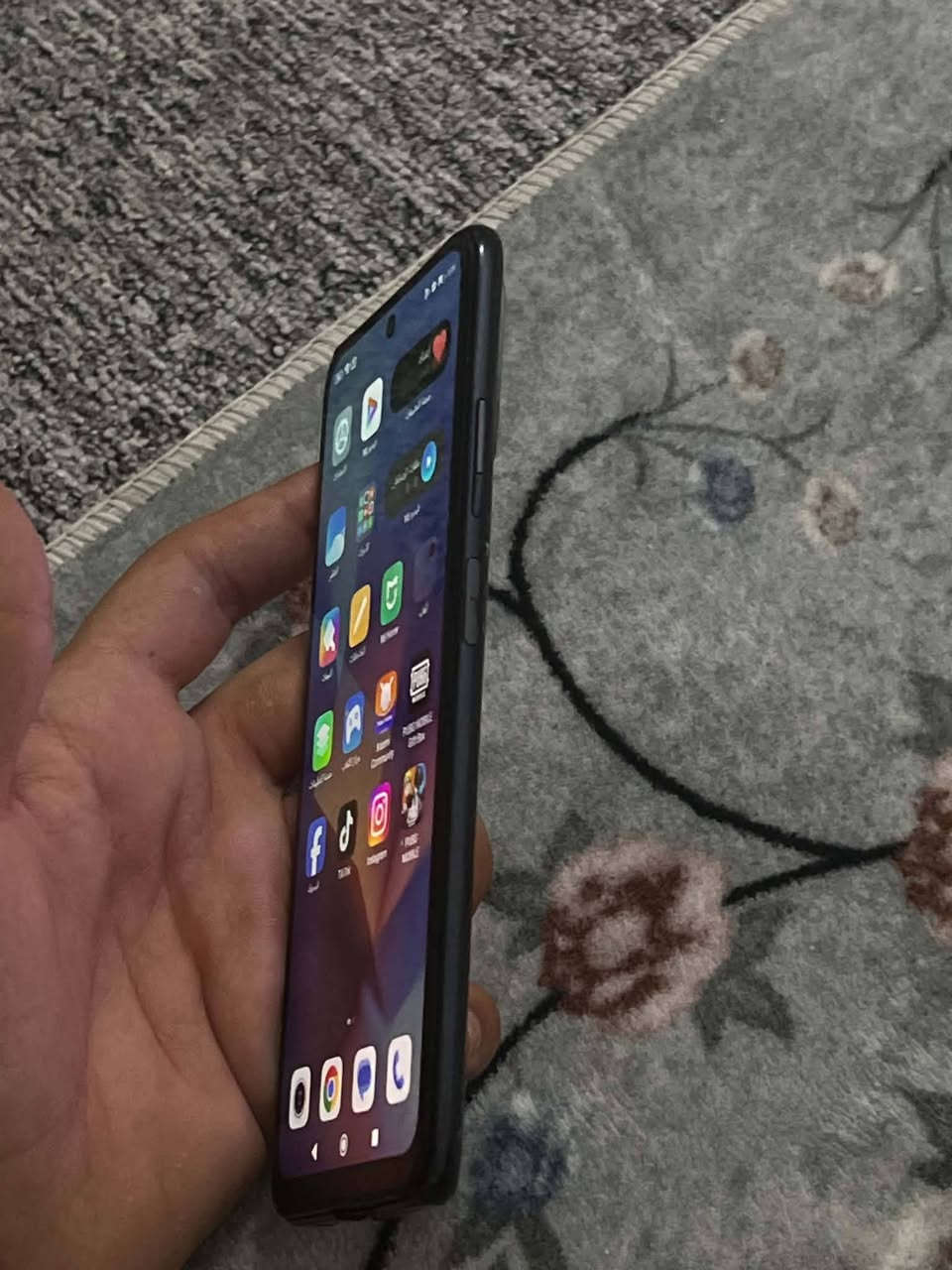 سلام عليكم ريدمي نوت عشره كلشي مابدل بي نضيف ذاكره ١٢٨ بدوان ملحقات يشغل ببجي ٦٠ فريم  عنواني كربلاء الحر سعر 《140》وهاذه رقمي فقط واتساب وخاص  ***********
