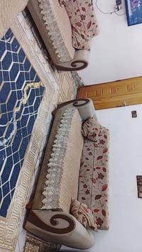 للبيع تخم قنفات 10 مقاعد ✔️ خشب أصلي متين ✔️ بحالة جيدة  📍 العنوان: بغ...