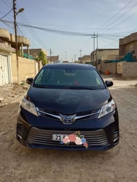 تويوتا سيينا • ٢٠١٨ • دفع رباعي