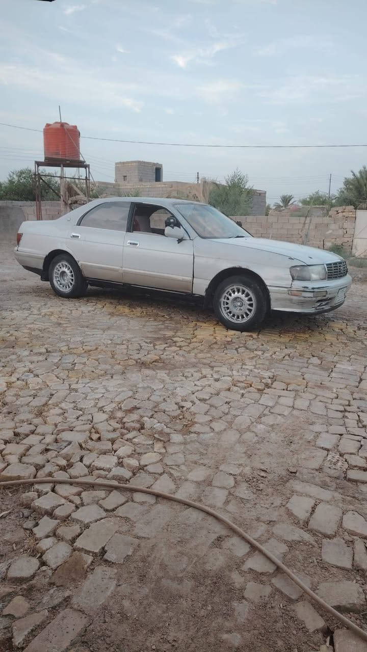 السلام عليكم 
سياره بطه موديل 1995
سنويه لحد2027 سياره رقم بصره مكينه وكير مكفول حداديه مكفوله عدا الفلنجات لاماميه غرفه حلوه
كهربائيات كلها شغاله سياره مرتبه بيها كصه جنطه 
سعرها 32وبيها مجال 
العنوان ميسان قلعه صالح 
***********
