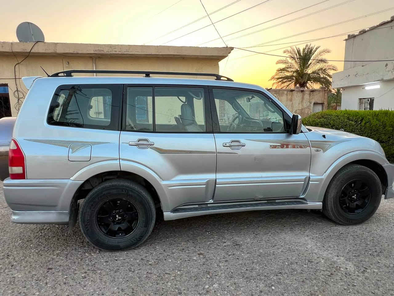 سلام عليكم باجيرو 2006
السياره كشر نضيف تخم تاير جديد

منضومه غاز

السياره بيها خيط تبخير فقط

مكان السياره بغداد التاجي

السعر 90 وبيها مجال

الاستفسار اكثر اتصال ع هاذه الرقم***********
