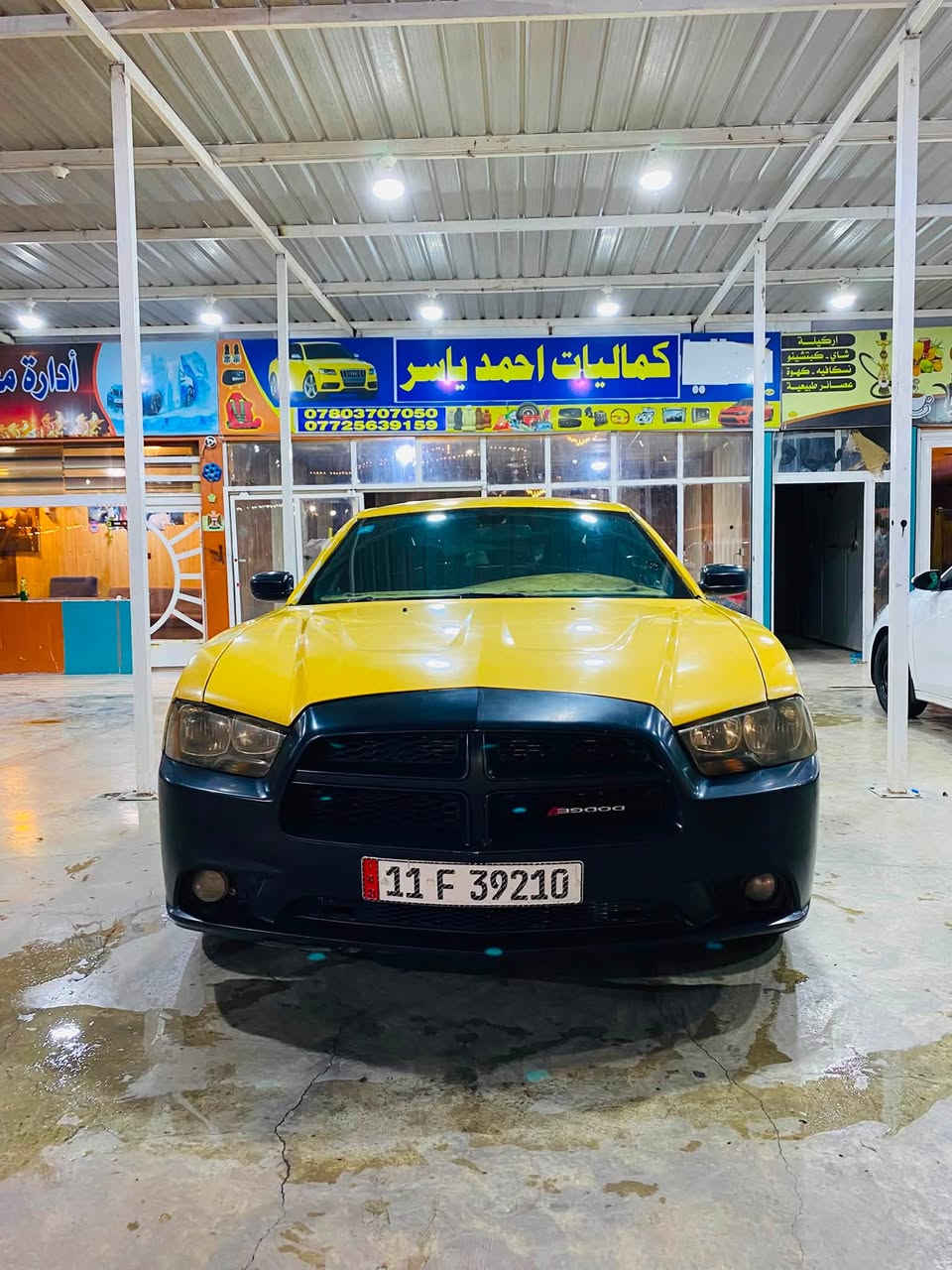 جارجر2012 اصل  وارد كندي مكينه 3600 رقم بغداد الدولي باسمي تحويل ثاني يوم احولك مصفره هيئه وغرامات وخط وبحث جدد خطها كوت بغداد السياره جاهزه ربع متصرف عليها مكينه قبل شهرين شديت جديده حاويه صدر امامي خلفي تخم تاير باتري منضومه تبريد جديده ثلج زنون امامي ويل خليجي شاشه جبيره كير طياره 8 نمر  كيچات خليجي 260 كشن السايق كهرباء وشغال السياره جاهزه ومال واحد يريد يعيش ويشتغل تجي وتشوف بعينك وبخدمتك السعر 120 وبيها مجال  مكان السياره واسط مركز المدينه الاستفسار الاتصال على الرقم ‭***********
