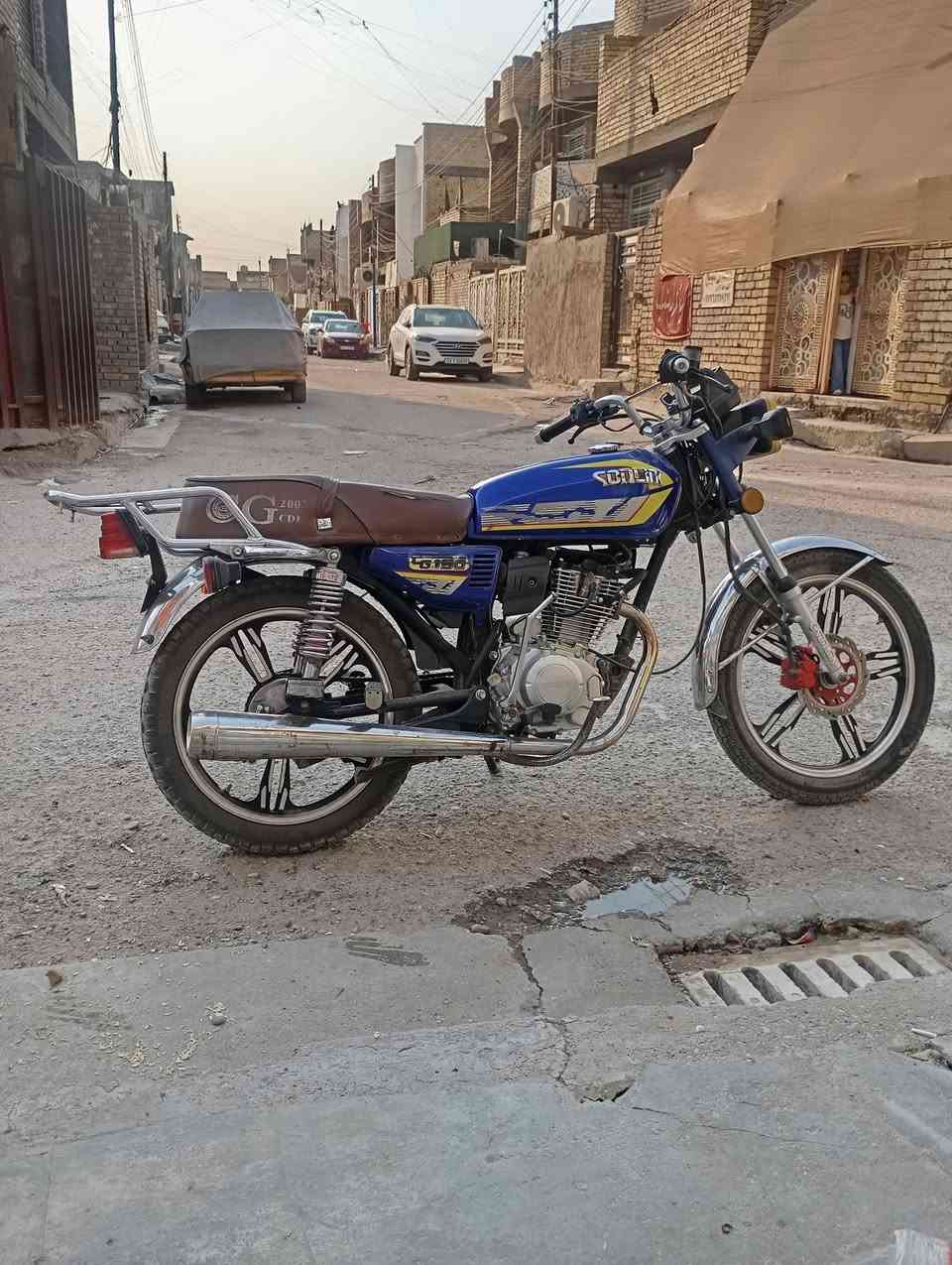 السلام عليكم
سولنك ٥ كير مديل ٢٠٢٤
سلف و هندر
الدراجه مكينه علا الابلاد ما مفتوحه
الدراجه نقهة اشاره اماميه و صفاحيه مال باتري 
كلهة شغاله الدراه شلعه و معدل معدلهة ١١٧و يعبر
مكينه خير من الله 
عنواني رئاسه العبيدي شارع ٢٠
رقمي ***********
السعر 550 بيهة مجال شي بسيط للشراي
